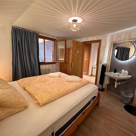 Hotel Wildbach Brienz Бриенц Экстерьер фото