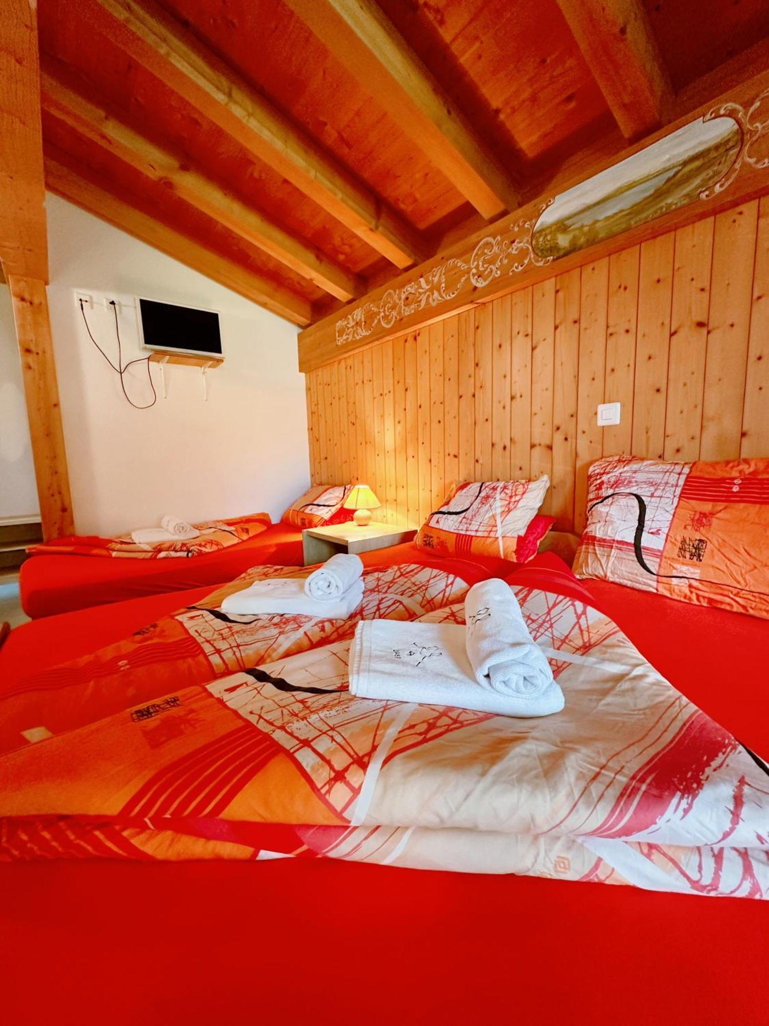Hotel Wildbach Brienz Бриенц Экстерьер фото