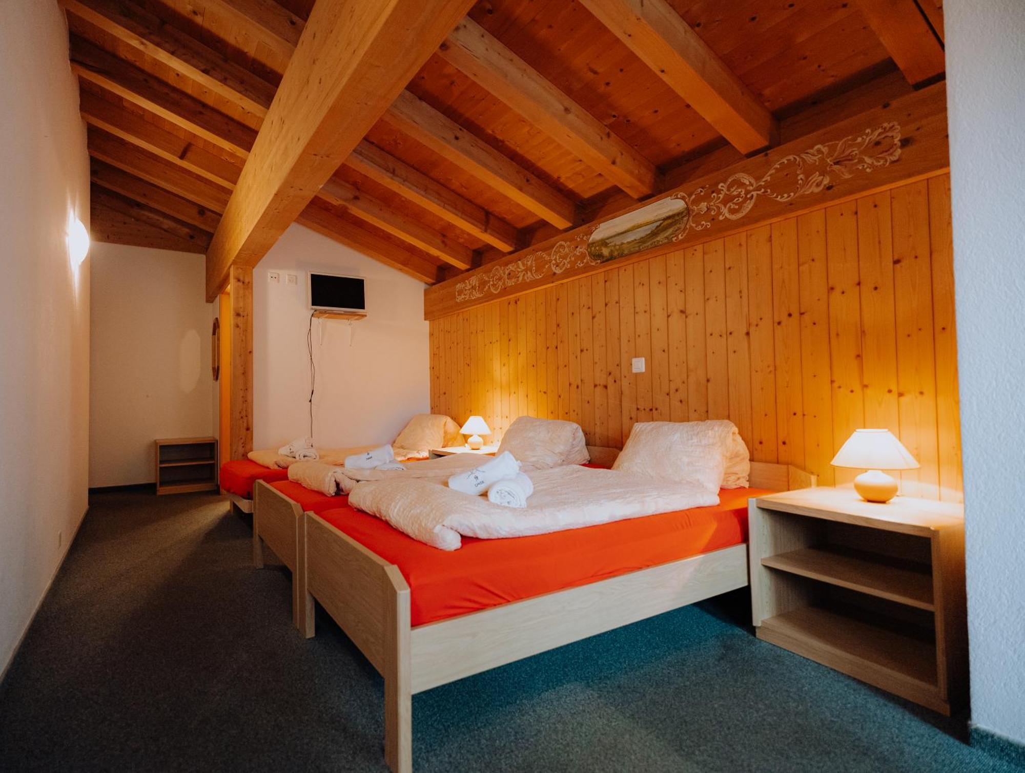 Hotel Wildbach Brienz Бриенц Экстерьер фото